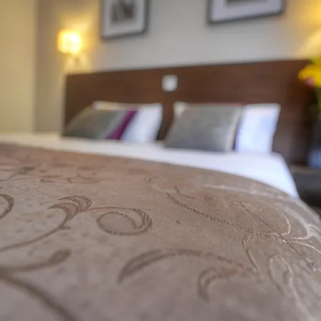 Carlton Hotel