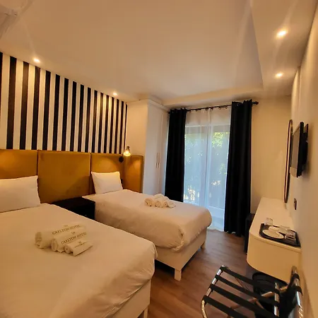 Carlton Hotel