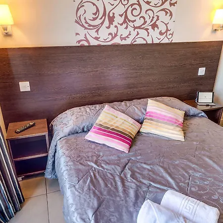 Hotel Carlton 3*