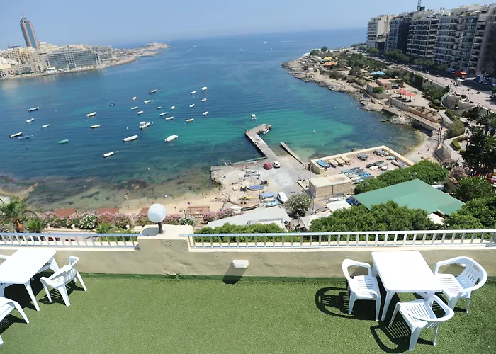 Carlton 3* Sliema