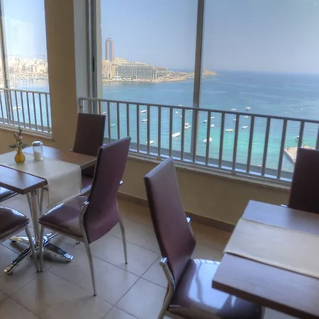 Carlton 3* Sliema
